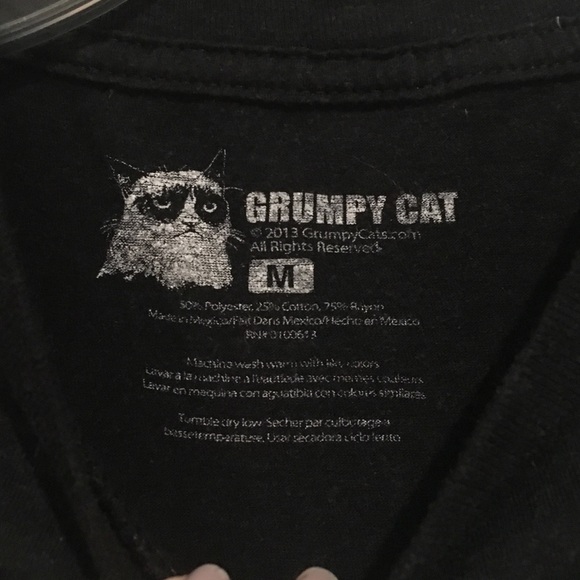 Grumpy cat T-shirt - Picture 4 of 4
